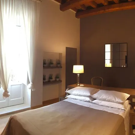 بيت ضيافة Dimora Corteinfiore 4*