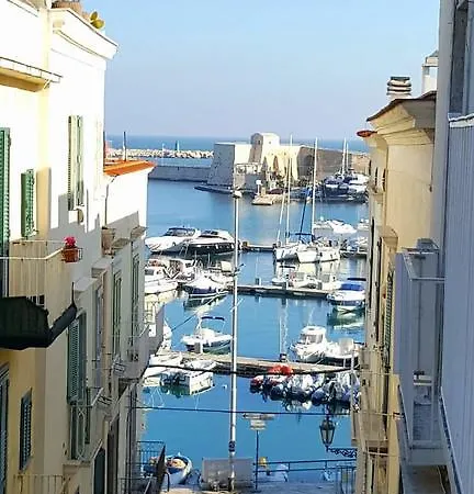 Dimora Corteinfiore بيت ضيافة